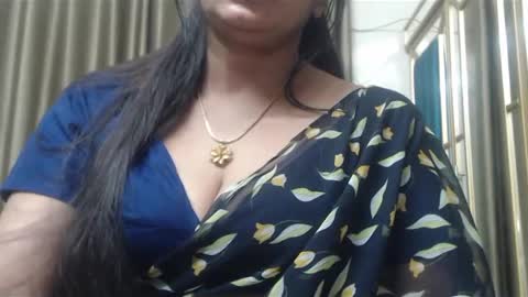 Maisa online show from 02-15-25, 08:33