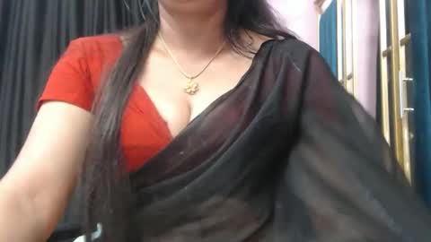 Maisa online show from 10-15-25, 04:29