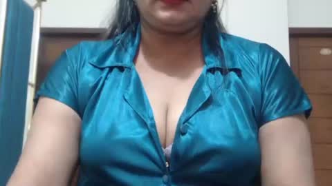 Maisa online show from 05-14-26, 04:03