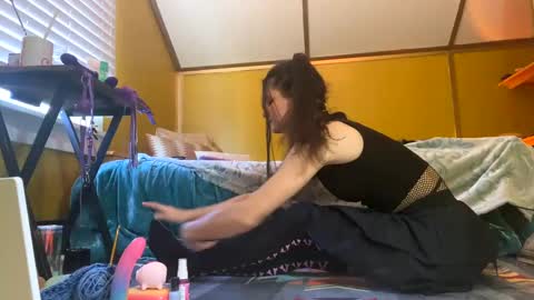 Snapshot of desimonroe chatting on 01-23-25, 07:18 desimonroe online show from 01-23-25, 07:18