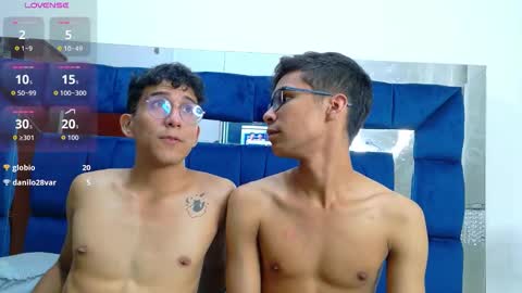 Snapshot of desire4duo chatting on 10-29-25, 01:46 desire4duo online show from 10-29-25, 01:46