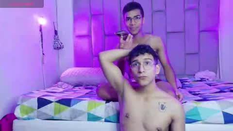 desire4duo online show from 03-25-26, 10:32