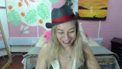 VALERIA online show from 01-22-25, 04:23