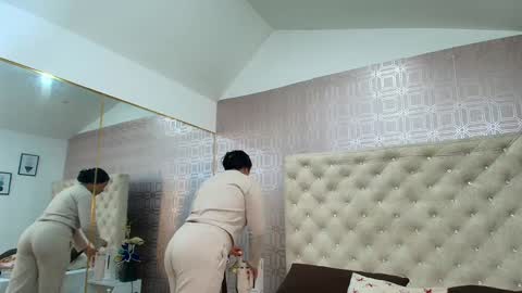 Snapshot of desire_sara chatting on 01-14-25, 12:24 Sara Desire online show from 01-14-25, 12:24