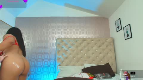 Snapshot of desire_sara chatting on 01-20-25, 06:53 Sara Desire online show from 01-20-25, 06:53