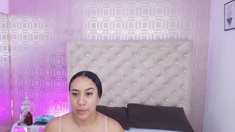 Snapshot of desire_sara chatting on 02-03-25, 12:25 Sara Desire online show from 02-03-25, 12:25