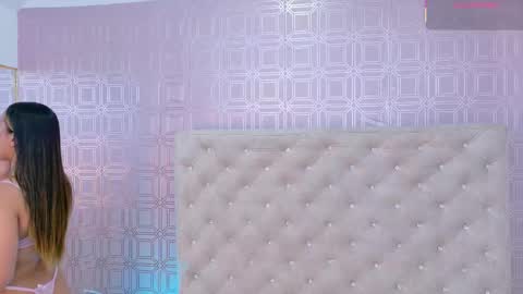 Snapshot of desire_sara chatting on 11-23-25, 12:16 Sara Desire online show from 11-23-25, 12:16