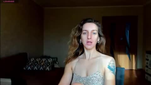 desired zoya online show from 10-28-25, 03:21