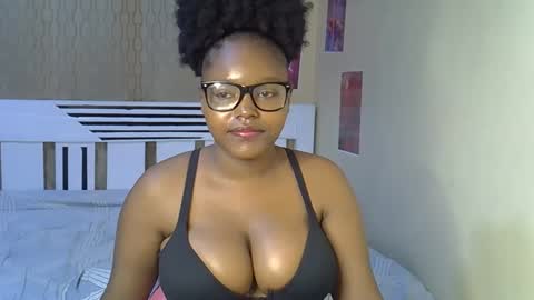 desiredahlia33 online show from 03-07-26, 11:35