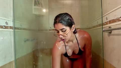 TORI AND MR. BEAR online show from 01-28-25, 09:19