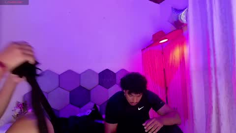 TORI AND MR. BEAR online show from 04-11-26, 04:11