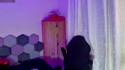 TORI AND MR. BEAR online show from 04-23-26, 06:21