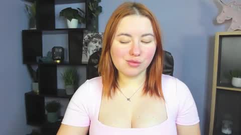 LAYLA online show from 02-09-25, 11:04