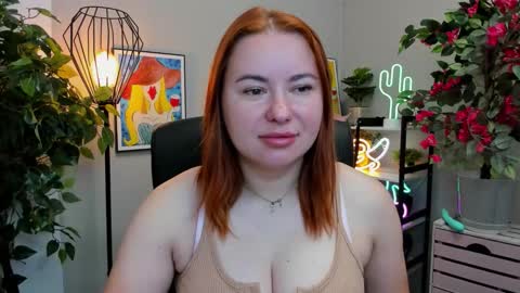 LAYLA online show from 09-11-25, 06:24