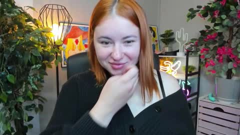 LAYLA online show from 09-24-25, 06:28