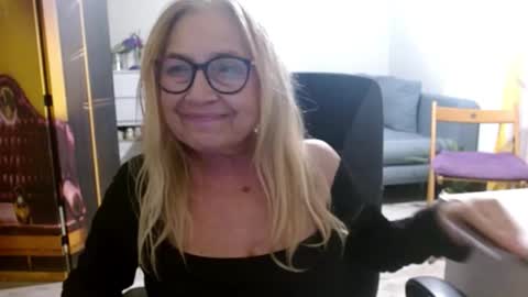 S O F I A online show from 01-14-26, 03:28