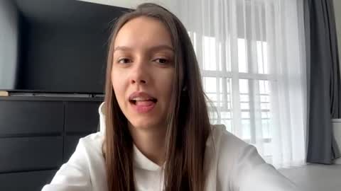 Snapshot of desirewingard chatting on 04-07-26, 03:40 Ksenia online show from 04-07-26, 03:40