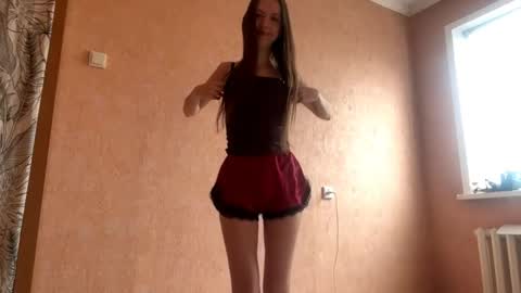 Snapshot of desirewingard chatting on 04-21-26, 02:51 Ksenia online show from 04-21-26, 02:51
