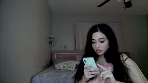Snapshot of desisweetheart06 chatting on 06-20-26, 05:43 Desi Sweetheart online show from 06-20-26, 05:43