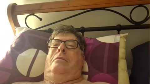 Snapshot of desmon1958 chatting on 01-09-26, 08:32 Desmon1958 online show from 01-09-26, 08:32