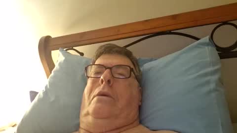 Snapshot of desmon1958 chatting on 02-17-26, 06:14 Desmon1958 online show from 02-17-26, 06:14