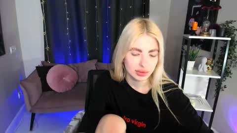 desperate_ramona online show from 11-13-25, 06:23