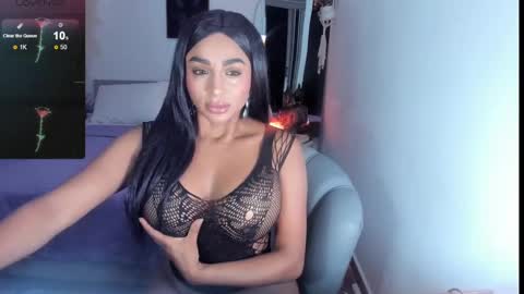 Snapshot of destinnemil chatting on 02-26-25, 12:25 Destinne Mill online show from 02-26-25, 12:25