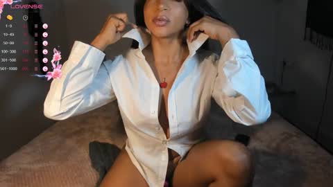 Snapshot of destinnemil chatting on 10-17-25, 02:41 Destinne Mill online show from 10-17-25, 02:41