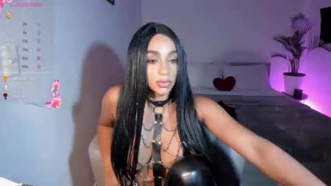 Snapshot of destinnemil chatting on 11-16-25, 03:12 Destinne Mill online show from 11-16-25, 03:12