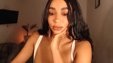 Snapshot of destinnemil chatting on 12-05-25, 10:24 Destinne Mill online show from 12-05-25, 10:24