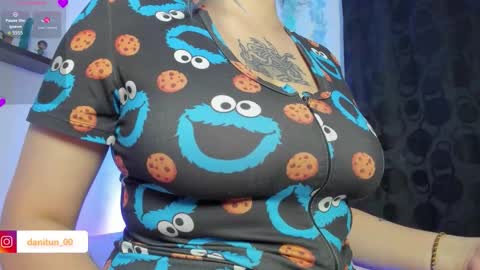 Dani online show from 10-15-25, 02:22