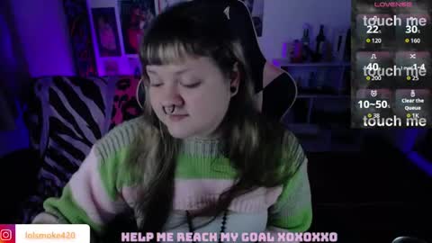 Snapshot of destroyall420 chatting on 05-21-26, 02:46 Lola Bdsm and fries online show from 05-21-26, 02:46