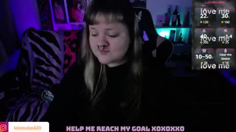 Snapshot of destroyall420 chatting on 05-26-26, 11:50 Lola Bdsm and fries online show from 05-26-26, 11:50
