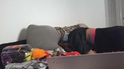 Snapshot of deviantdynasty chatting on 11-06-25, 07:31 deviantdynasty online show from 11-06-25, 07:31