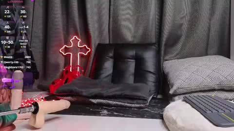 devil_s_bride online show from 03-08-25, 02:23