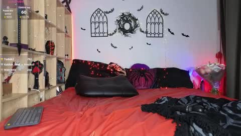 Snapshot of devil_s_bride chatting on 11-19-25, 08:42 devil_s_bride online show from 11-19-25, 08:42