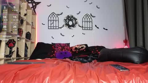 Snapshot of devil_s_bride chatting on 12-04-25, 08:50 devil_s_bride online show from 12-04-25, 08:50