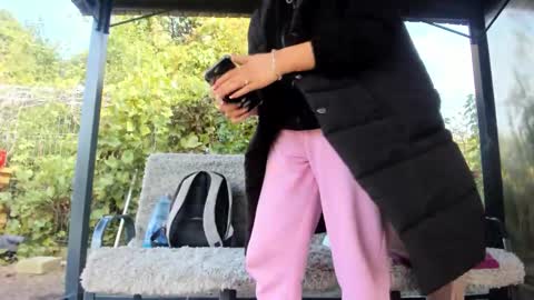 Snapshot of devileanna chatting on 10-17-25, 09:01 Anna online show from 10-17-25, 09:01