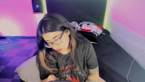  L I NA  online show from 01-19-25, 02:15