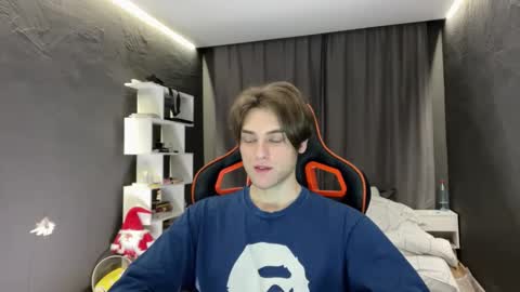 devilnut1 online show from 11-19-25, 05:51