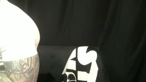 Lucian online show from 04-27-26, 09:51