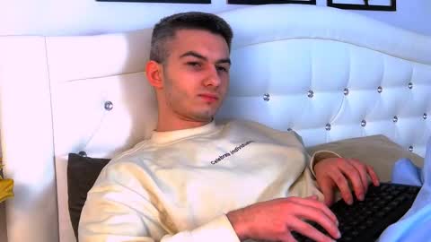 devin_ho online show from 02-14-25, 10:25