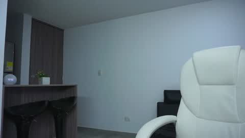 Devin Hunter online show from 12-02-24, 02:41