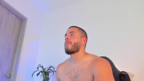 Devon Collins Independent model online show from 02-03-25, 12:04