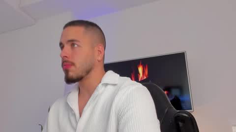 Devon Collins Independent model online show from 10-04-25, 03:43