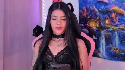 Snapshot of devours_fire chatting on 01-07-26, 08:33 Sara 3 online show from 01-07-26, 08:33