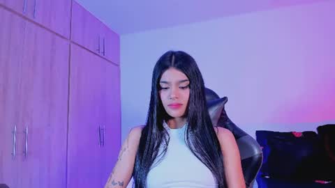 Sara 3 online show from 07-23-26, 08:29