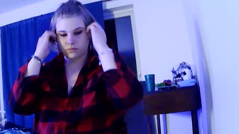 Snapshot of devykitten2018 chatting on 04-29-26, 03:10 devykitten online show from 04-29-26, 03:10