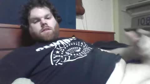 Snapshot of dew696 chatting on 01-22-25, 06:31 Dew696 online show from 01-22-25, 06:31