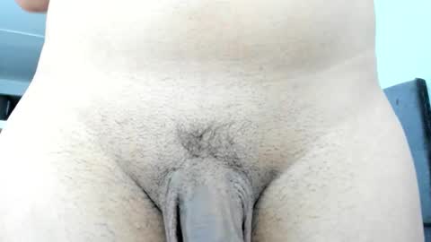 Snapshot of dewolk chatting on 11-25-25, 10:32 thumb up me please its important online show from 11-25-25, 10:32